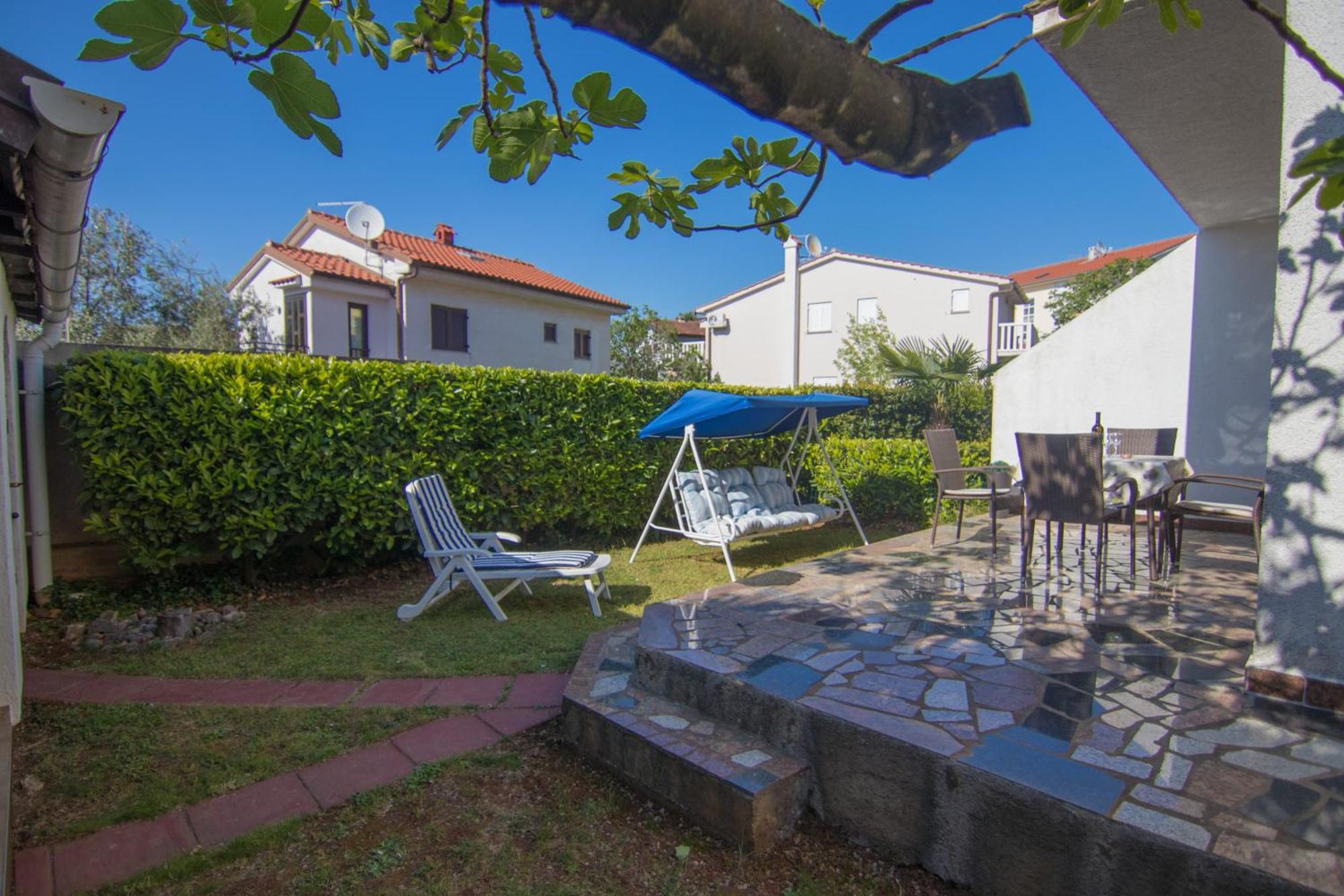 Holiday House Ingrid Malinska Exterior photo