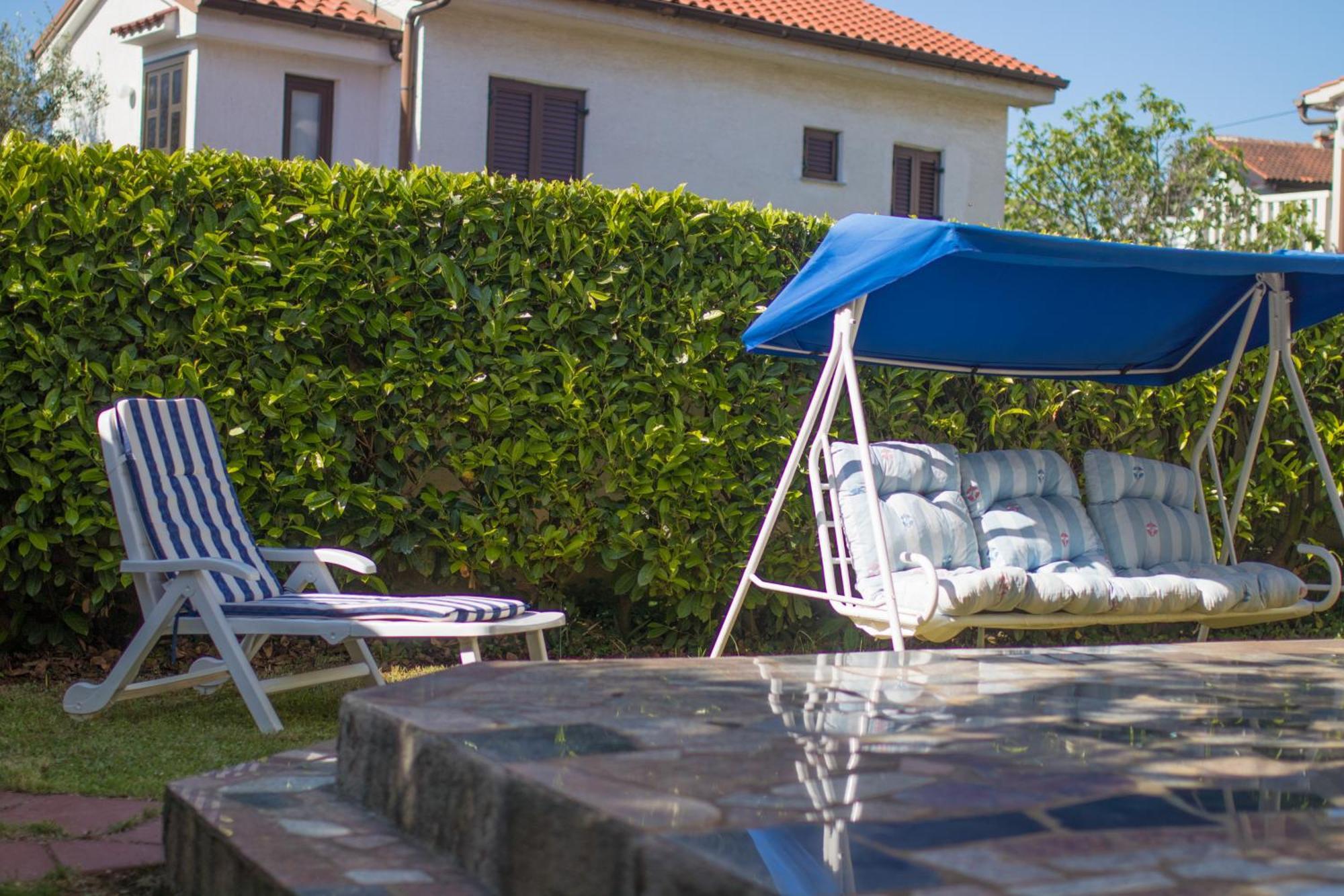 Holiday House Ingrid Malinska Exterior photo